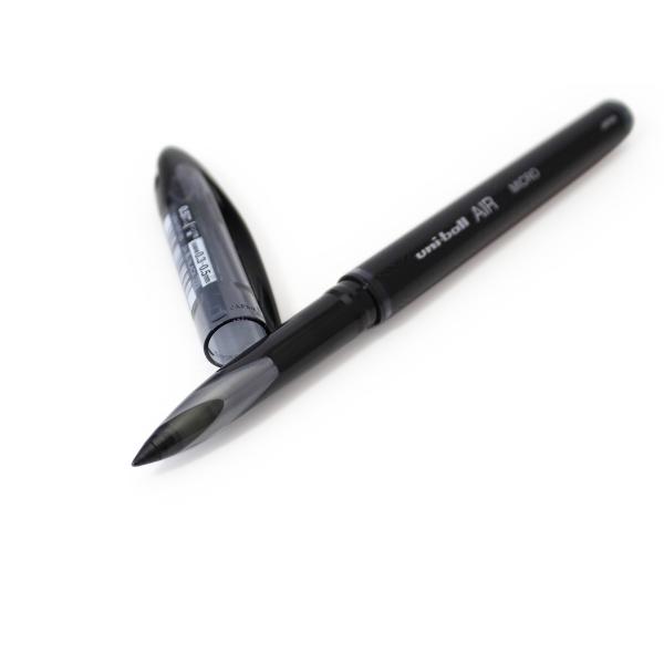 三菱鉛筆 空気のように軽く書けるボールペン ユニボールエアー0.5 黒 UBA20105.24