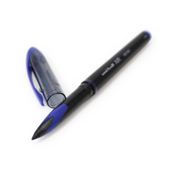 三菱鉛筆 空気のように軽く書けるボールペン ユニボールエアー0.5 青 UBA20105.33